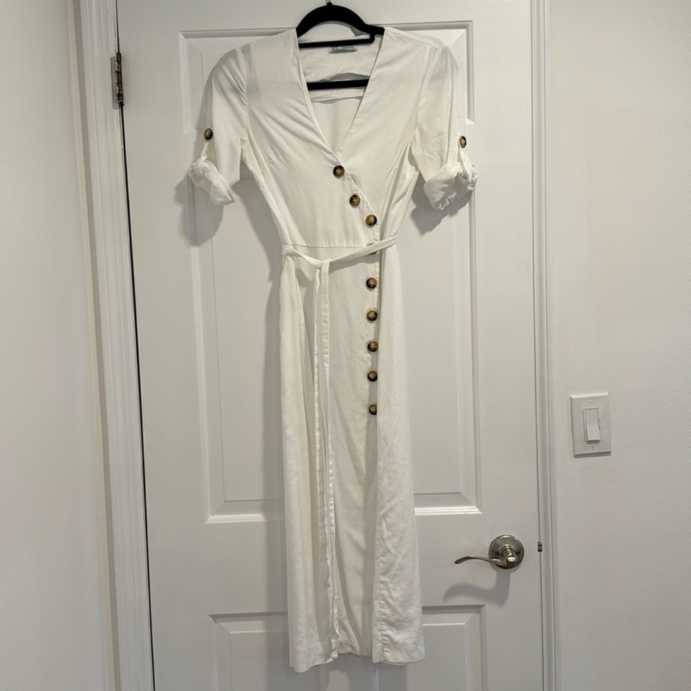 Zara button white dress
